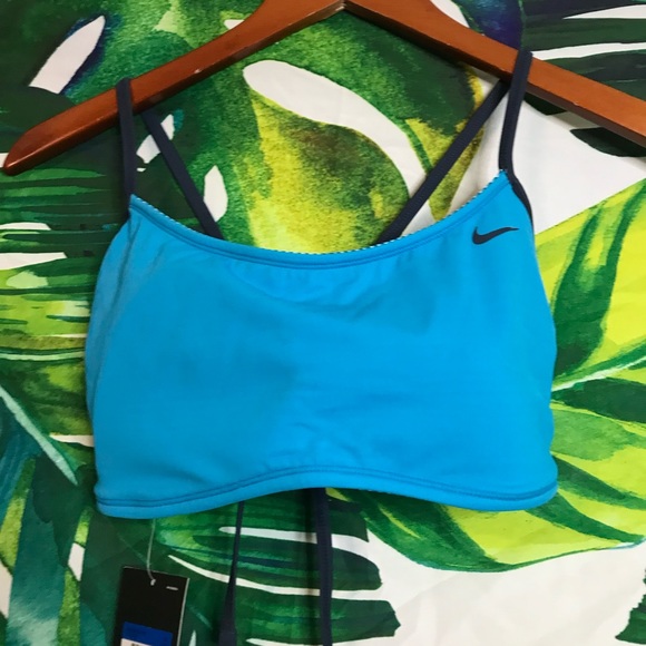 2/$40 $50 Nike Women’s Blue Reversible Blue Swim Top - Picture 9 of 13